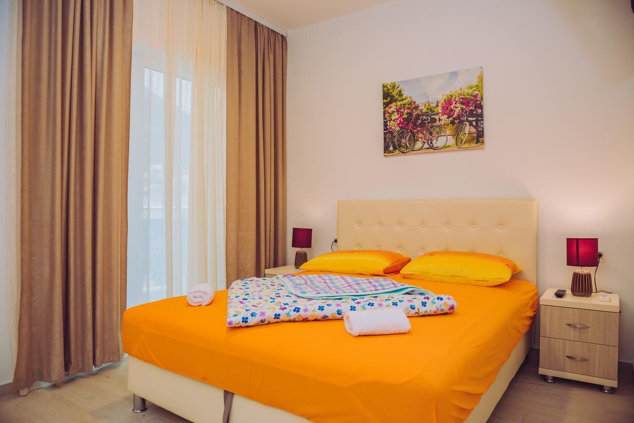 Apartments Krstovic Sutomore Luaran gambar
