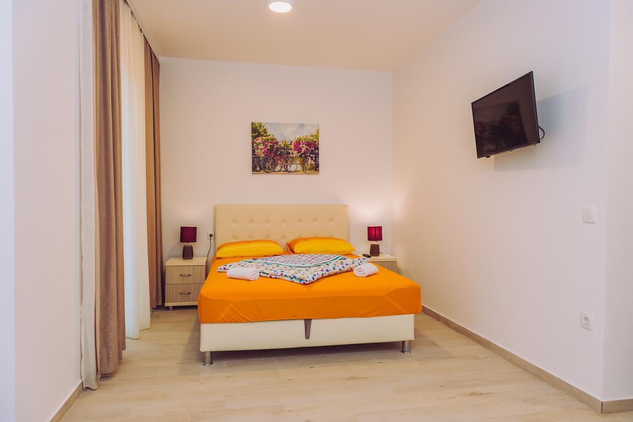 Apartments Krstovic Sutomore Luaran gambar