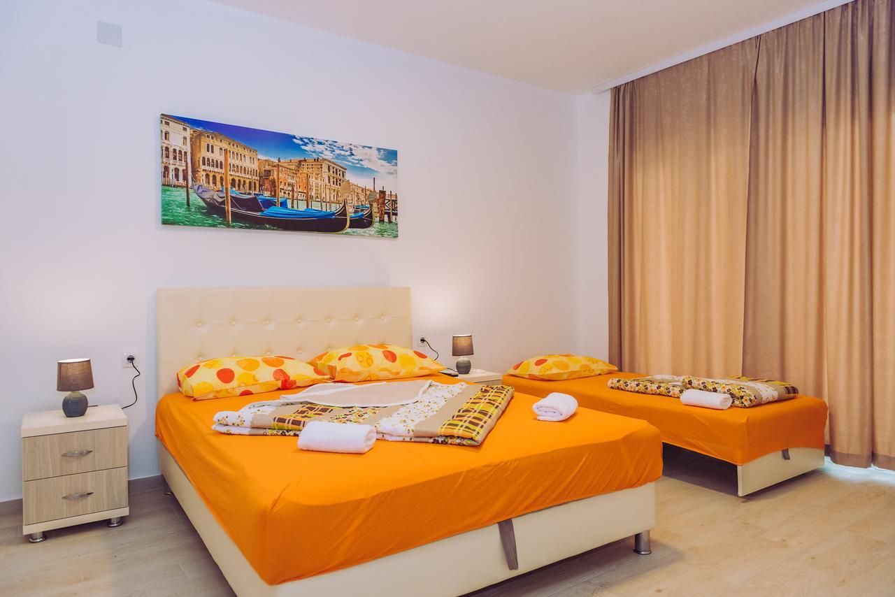 Apartments Krstovic Sutomore Luaran gambar