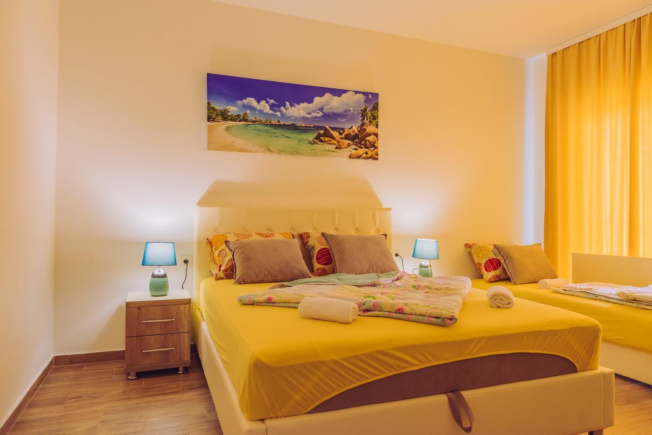 Apartments Krstovic Sutomore Luaran gambar
