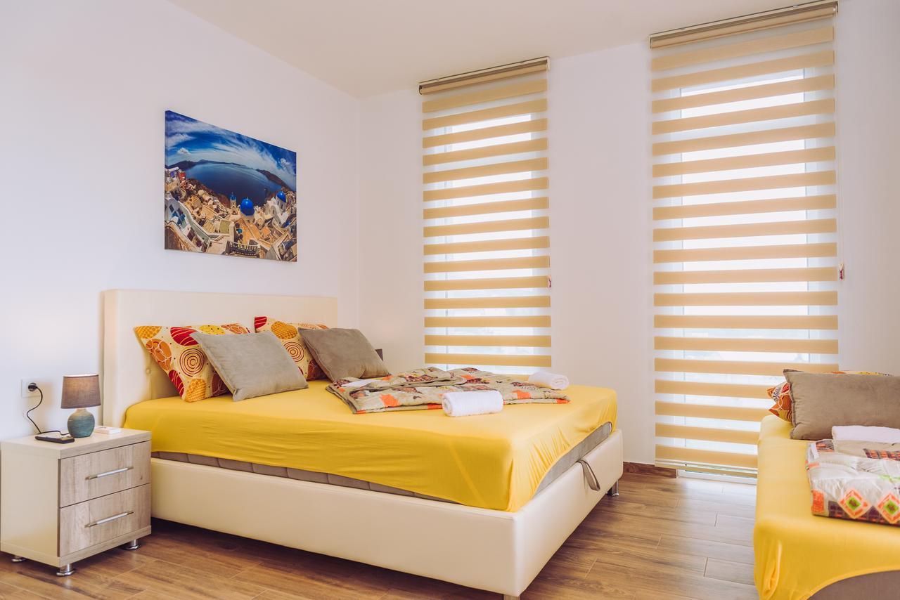 Apartments Krstovic Sutomore Luaran gambar