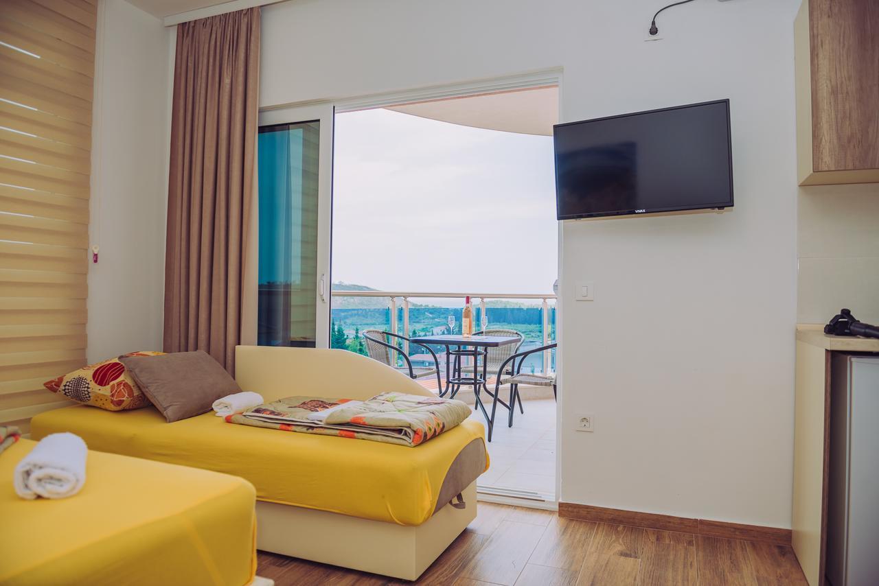 Apartments Krstovic Sutomore Luaran gambar