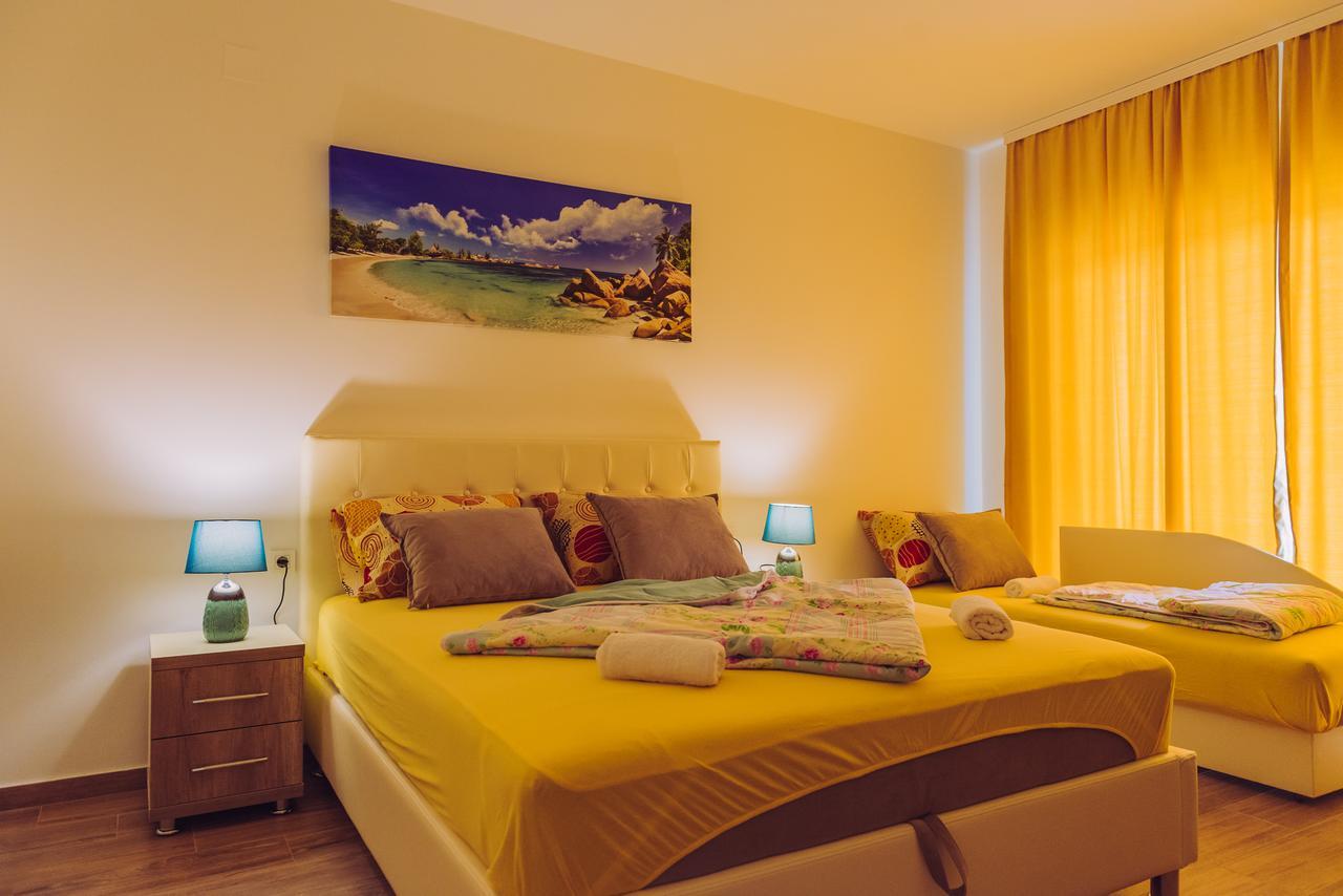 Apartments Krstovic Sutomore Luaran gambar